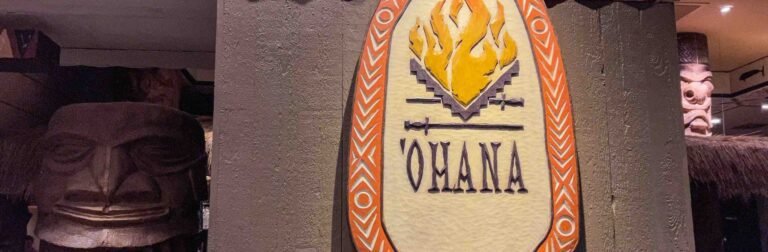 Ohana: restaurante havaiano próximo ao Magic Kingdom