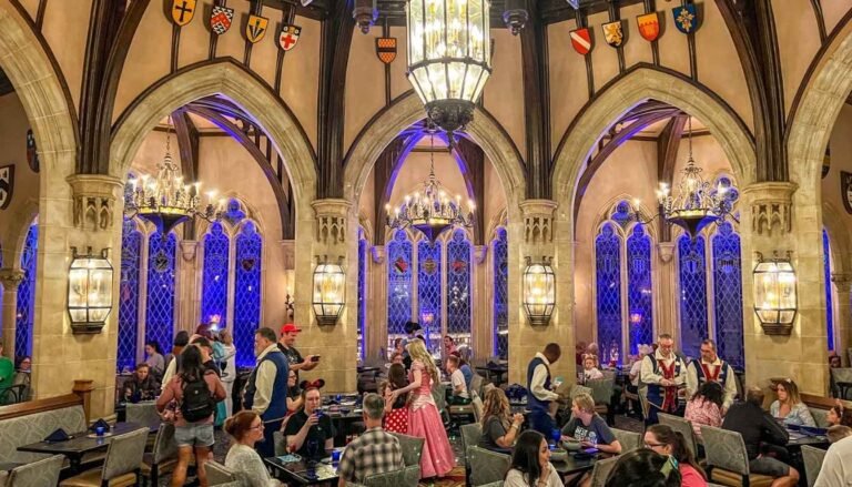 onde almoçar no magic kingdom