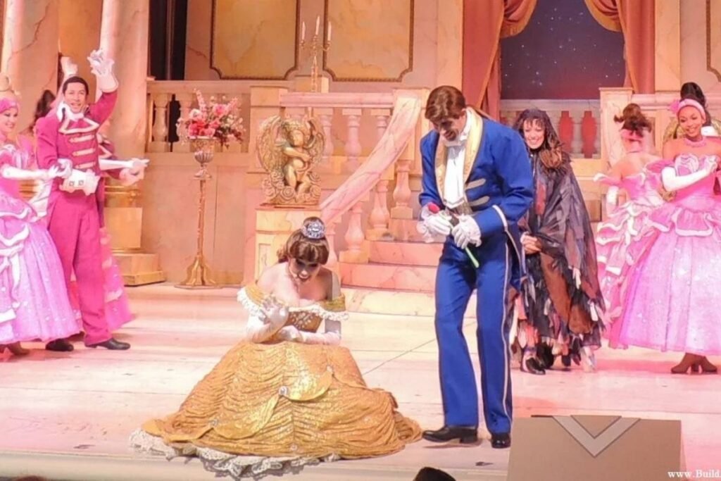 Encontre a princesa Bela no espetáculo Beauty and The Beast Live on Stage no Hollywood Studios